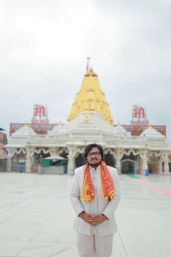 Naresh V. Prajapati - Organizer